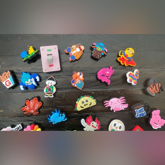 28 Croc Charms - NEW - Picture 3 of 4